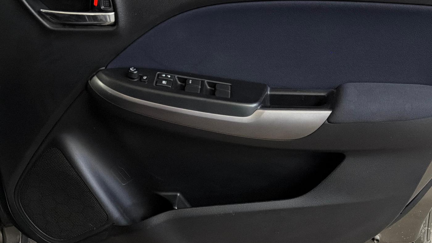 2019 Maruti Baleno ZETA CVT PETROL 1.2, Petrol, Automatic, 31,161 km, Driver Side Door Panels Control
