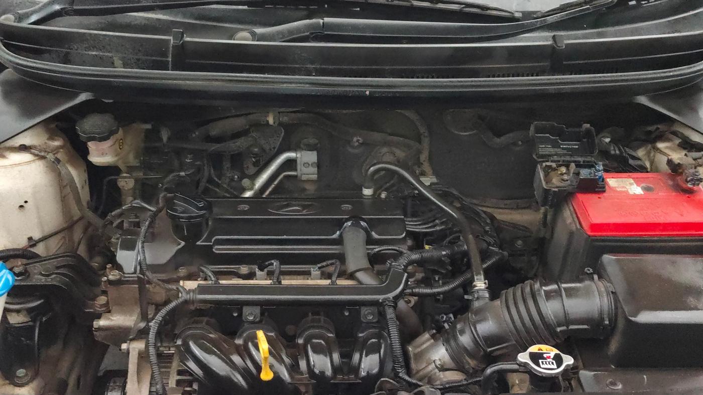 2015 Hyundai Elite i20 MAGNA 1.2, Petrol, Manual, 55,946 km, Engine View