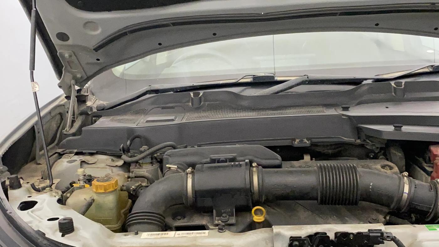 2024 Tata Safari PURE (O), Diesel, Manual, 68,201 km, Engine View - Right