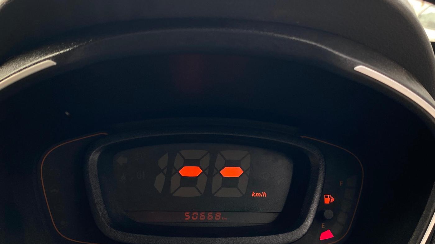 2016 Renault Kwid RXE, Petrol, Manual, 50,668 km, Odometer Image