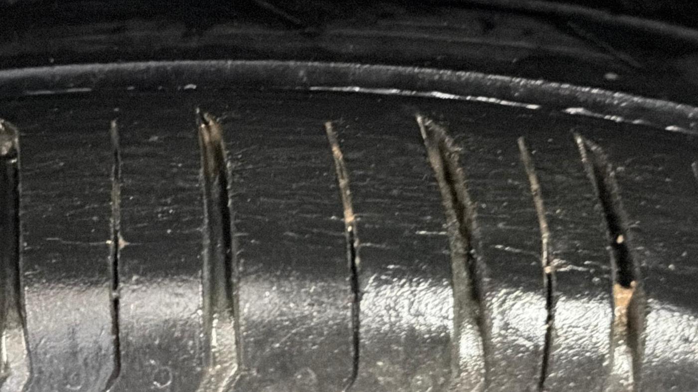 2021 Tata PUNCH PURE MT, Petrol, Manual, 36,827 km, Left Rear Tyre Tread