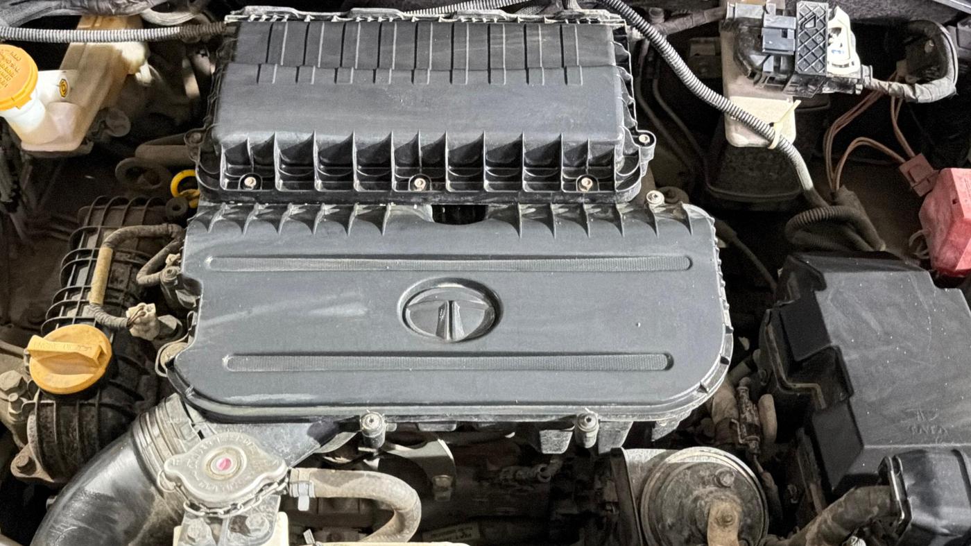 2021 Tata PUNCH PURE MT, Petrol, Manual, 36,827 km, Engine View