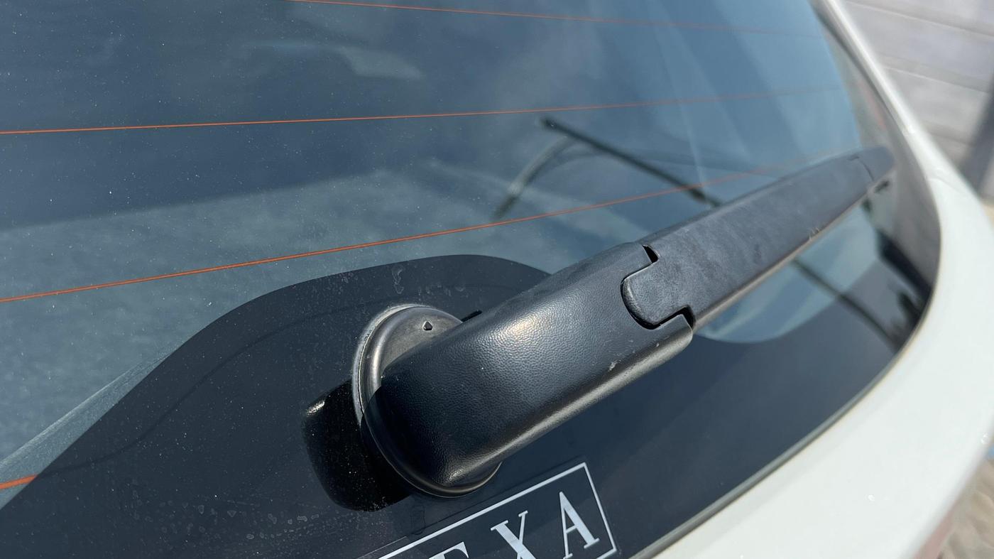2023 Maruti IGNIS ZETA 1.2 AMT, Petrol, Automatic, 60,120 km, Rear Wiper