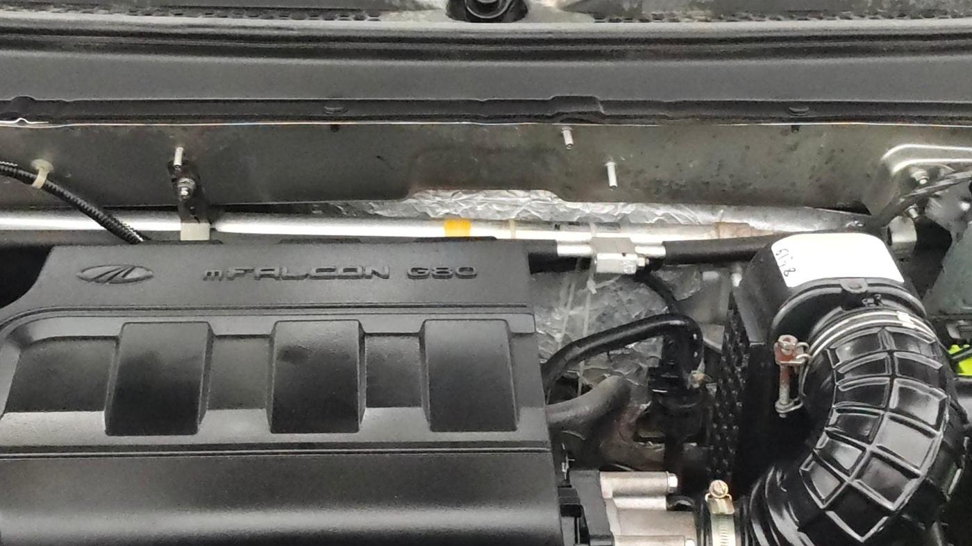 2018 Mahindra KUV 100 NXT K2+ P 6 STR, Petrol, Manual, 1,01,412 km, Engine View