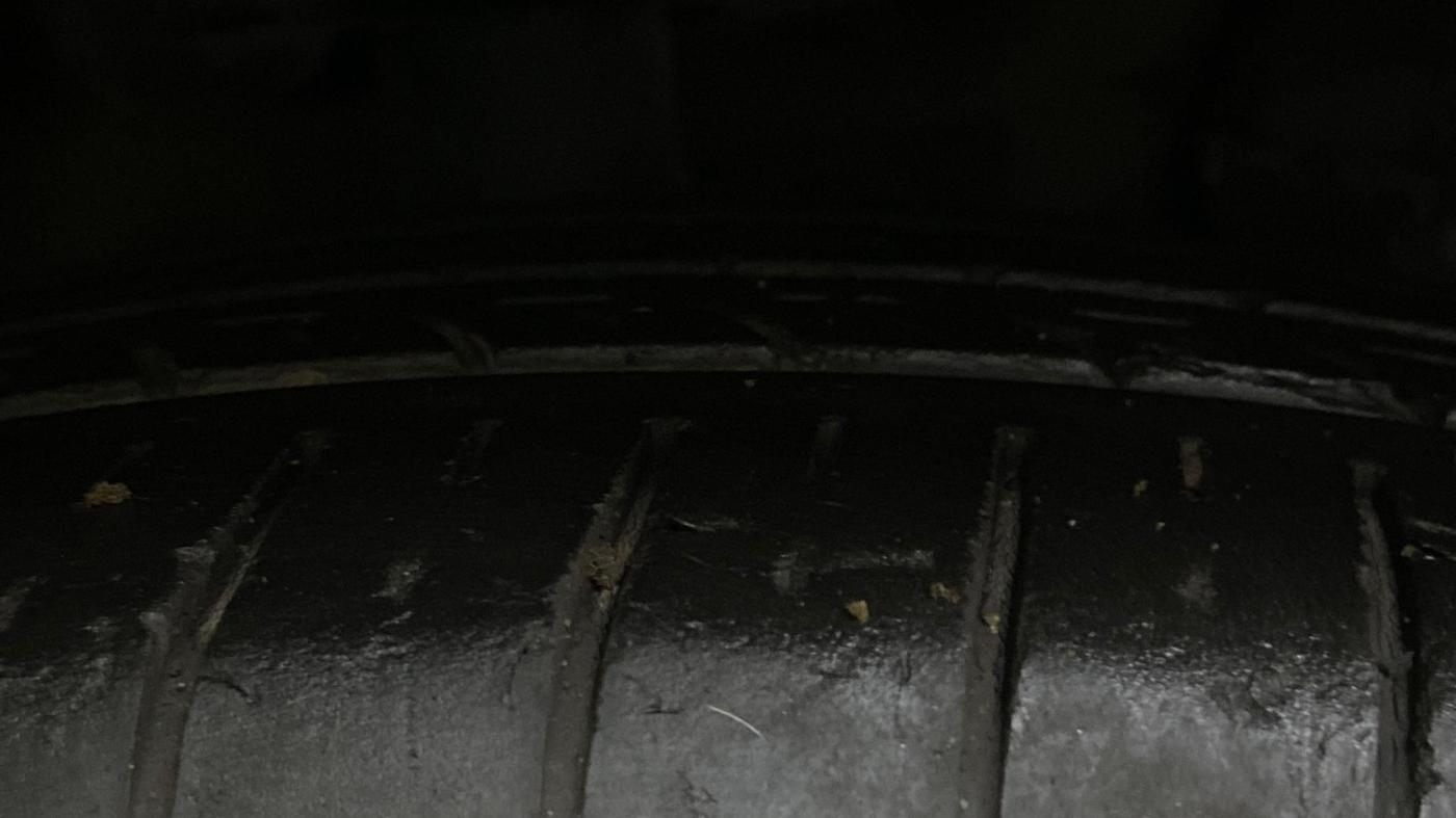 2021 MG HECTOR SHARP 1.5 PETROL CVT, Petrol, Automatic, 91,984 km, Right Front Tyre Tread