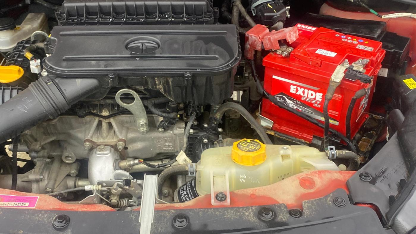 2022 Tata TIAGO NRG XZ AMT, Petrol, Automatic, 20,514 km, Engine View - Left