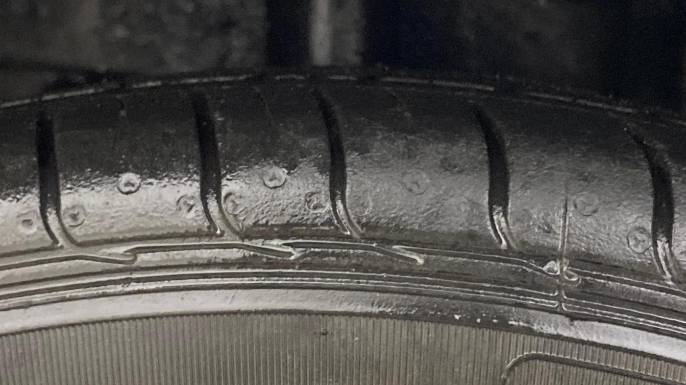 2023 Tata NEXON XM PETROL, Petrol, Manual, 56,742 km, Right Front Tyre Tread
