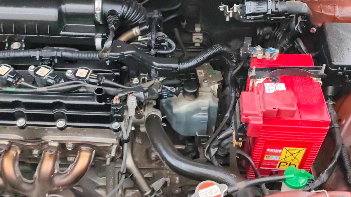 2018 Maruti Dzire ZXI AMT, Petrol, Automatic, 52,896 km, Engine View - Left
