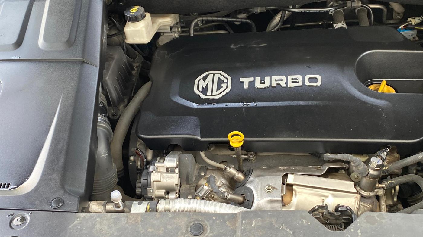 2021 MG HECTOR PLUS STYLE 2.0 DIESEL TURBO MT 7-STR, Diesel, Manual, 62,425 km, Engine View - Right