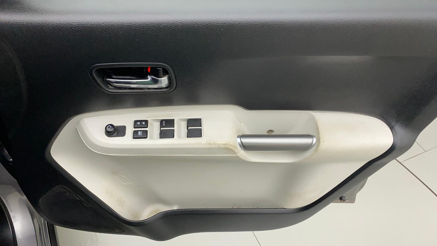 2022 Maruti IGNIS DELTA 1.2, Petrol, Manual, 55,146 km, Driver Side Door Panels Control