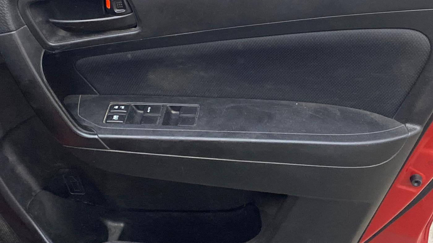 2022 Maruti Vitara Brezza VXI, Petrol, Manual, 75,618 km, Driver Side Door Panels Control
