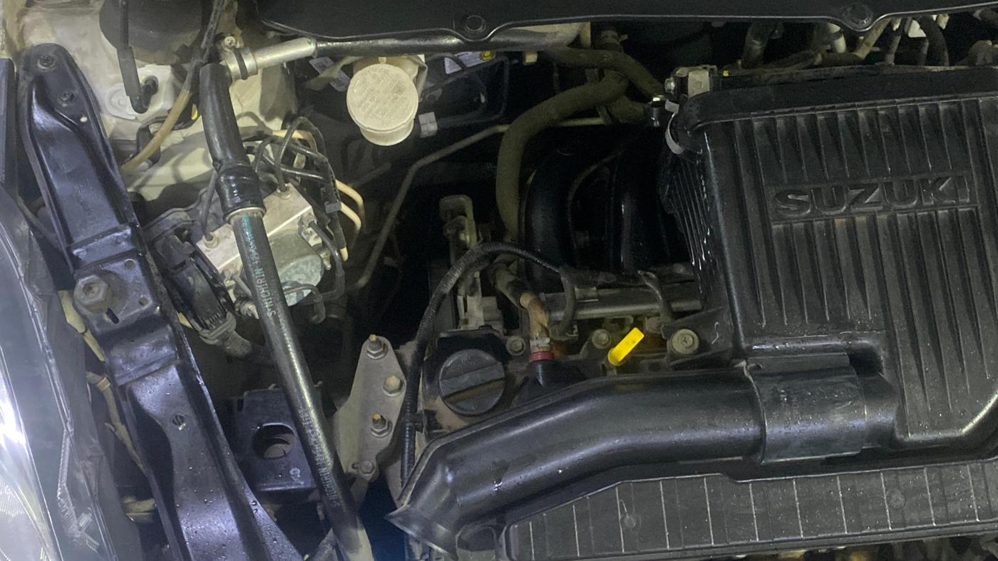 2016 Maruti Swift Dzire ZXI, Petrol, Manual, 28,191 km, Engine View - Right