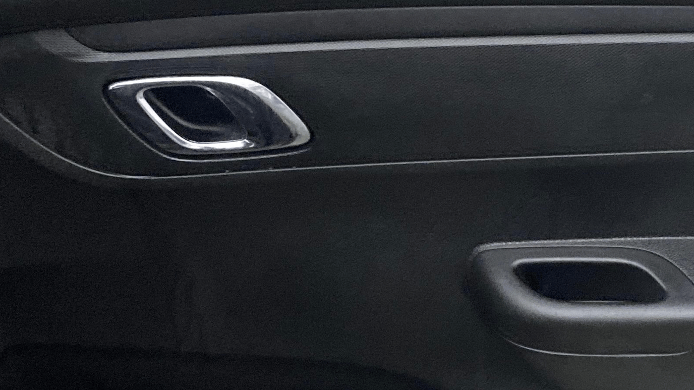 2019 Renault Kwid RXT 1.0 AMT, Petrol, Automatic, 22,851 km, Driver Side Door Panels Control
