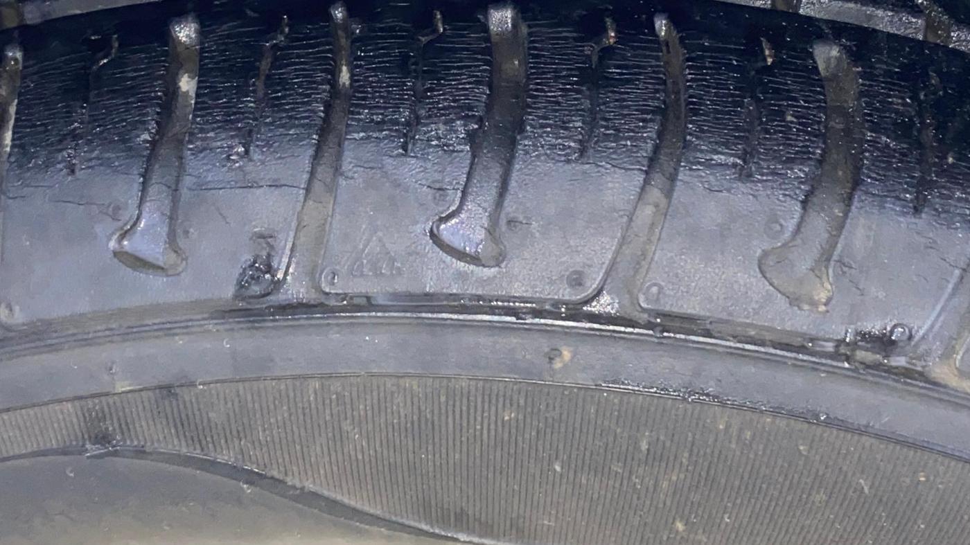2018 Tata Tiago XT PETROL, Petrol, Manual, 22,439 km, Left Rear Tyre Tread