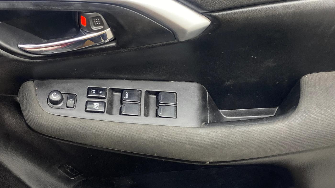 2023 Toyota URBAN CRUISER HYRYDER S AT NEO DRIVE, Petrol, Automatic, 90,559 km, Driver Side Door Panels Control