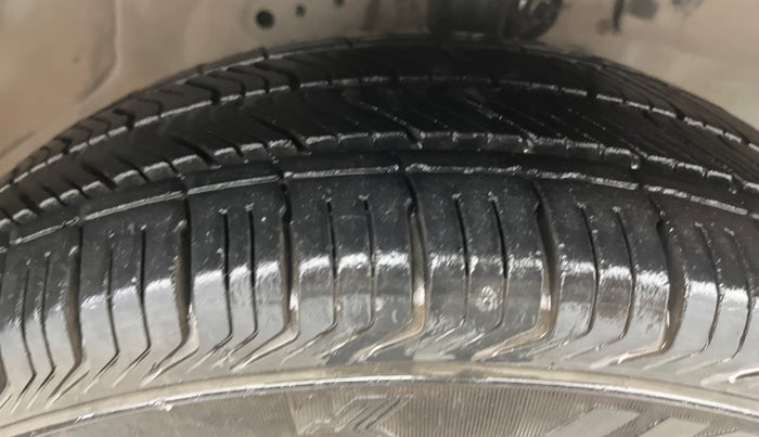 2017 Honda Amaze 1.2L I-VTEC S OPT, Petrol, Manual, 69,706 km, Right Front Tyre Tread