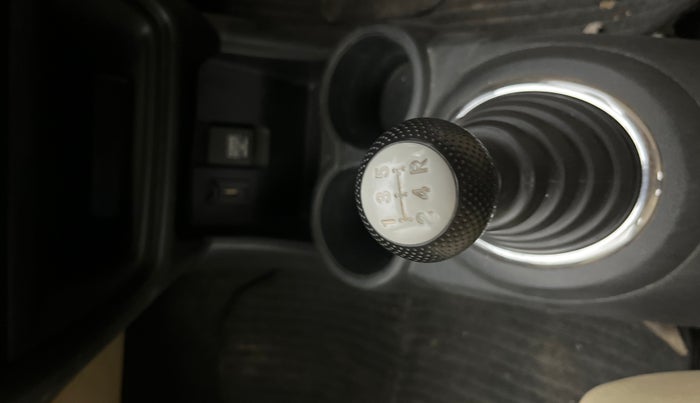 2017 Honda Amaze 1.2L I-VTEC S OPT, Petrol, Manual, 69,706 km, Gear Lever