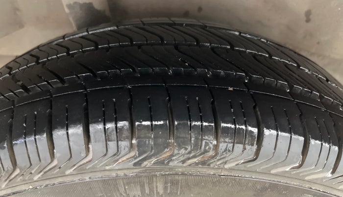 2017 Honda Amaze 1.2L I-VTEC S OPT, Petrol, Manual, 69,706 km, Right Rear Tyre Tread