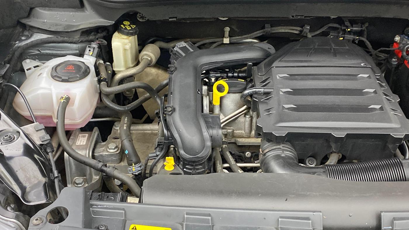 2022 Volkswagen TAIGUN HIGHLINE 1.0 TSI AT, Petrol, Automatic, 57,237 km, Engine View - Right