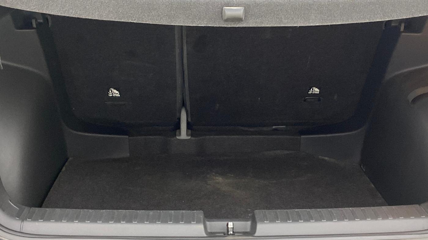 2022 Volkswagen TAIGUN HIGHLINE 1.0 TSI AT, Petrol, Automatic, 57,237 km, Boot Inside