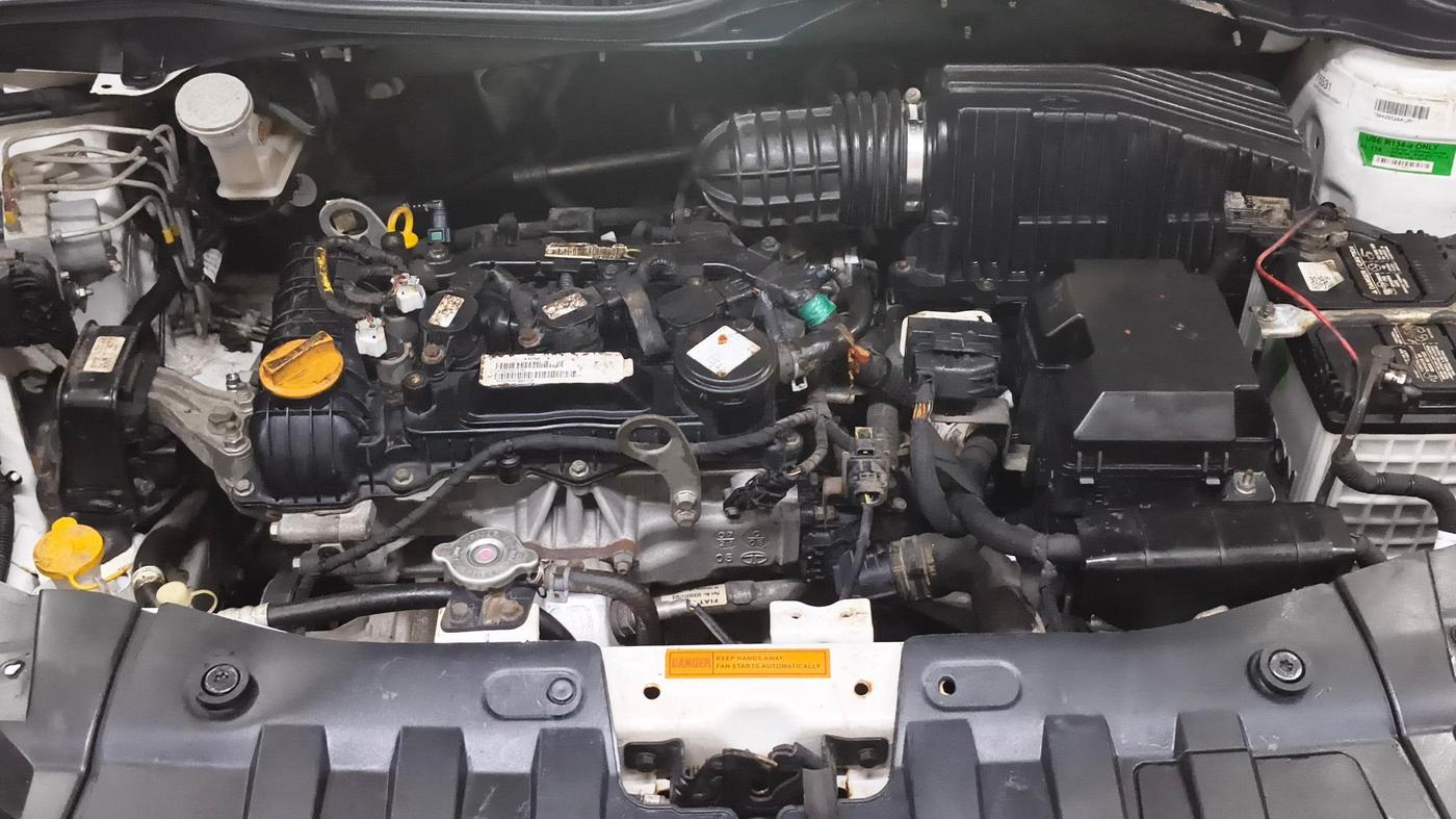 2021 Tata ALTROZ XM PLUS PETROL, Petrol, Manual, 32,740 km, Engine View