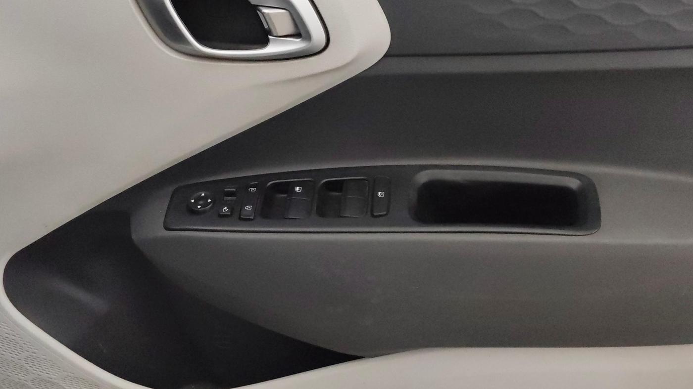 2022 Hyundai GRAND I10 NIOS SPORTZ 1.2 KAPPA VTVT, Petrol, Manual, 34,107 km, Driver Side Door Panels Control