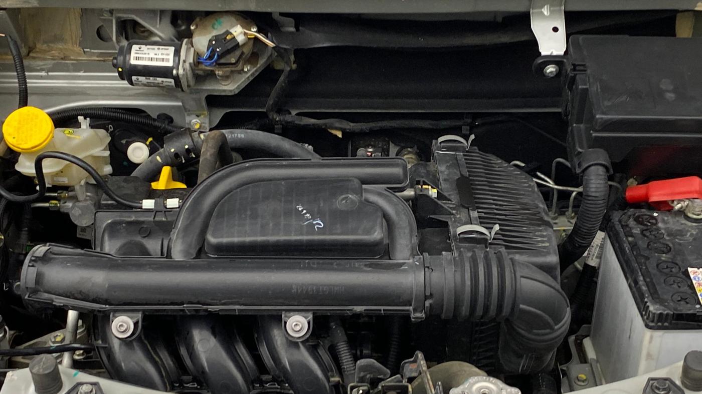 2023 Renault Kwid RXT 1.0, Petrol, Manual, 5,748 km, Engine View