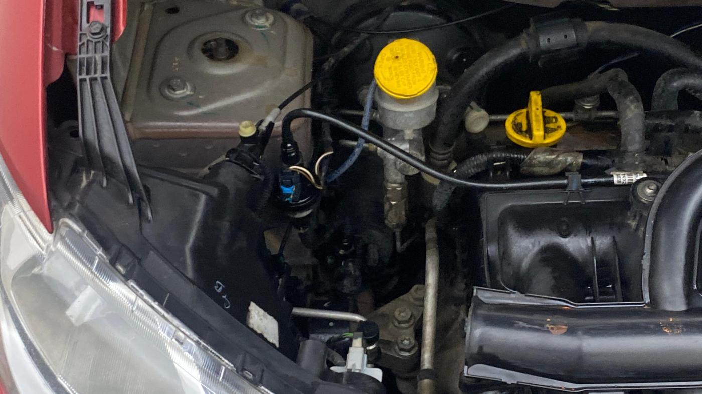 2018 Datsun Redi Go T(O) 1.0 AMT, Petrol, Automatic, 86,379 km, Engine View - Right