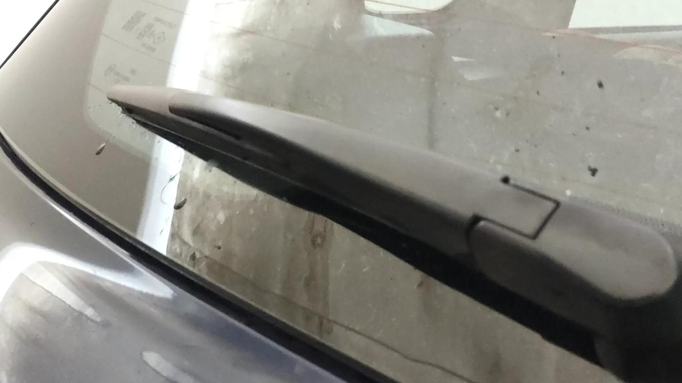 2023 Maruti Grand Vitara ZETA SMART HYBRID, Petrol, Manual, 26,006 km, Rear Wiper