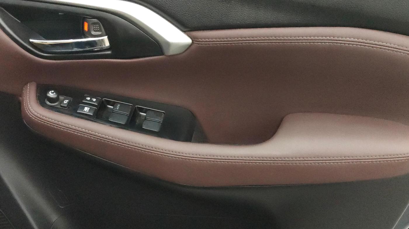 2023 Maruti Grand Vitara ZETA SMART HYBRID, Petrol, Manual, 26,006 km, Driver Side Door Panels Control