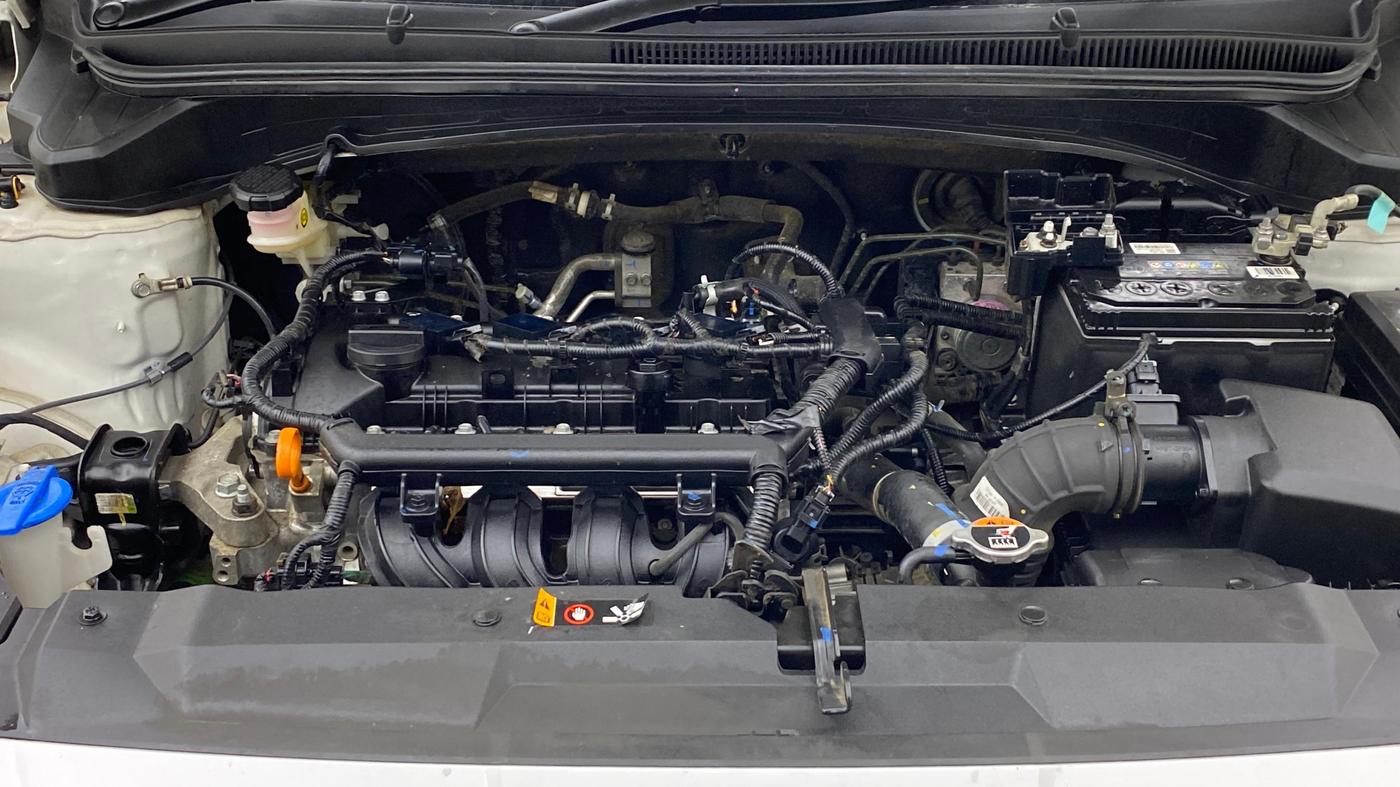 2024 Hyundai NEW I20 SPORTZ 1.2 IVT, Petrol, Automatic, 26,339 km, Engine View