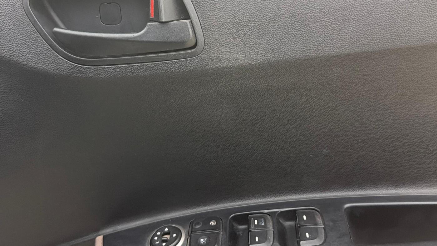 2017 Hyundai Grand i10 MAGNA AT 1.2 KAPPA VTVT, Petrol, Automatic, 11,163 km, Driver Side Door Panels Control