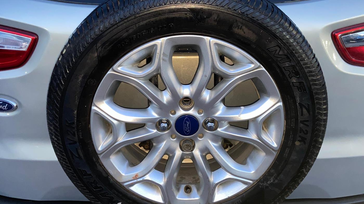 2015 Ford Ecosport TITANIUM 1.5L PETROL AT, Petrol, Automatic, 1,23,430 km, Spare Tyre