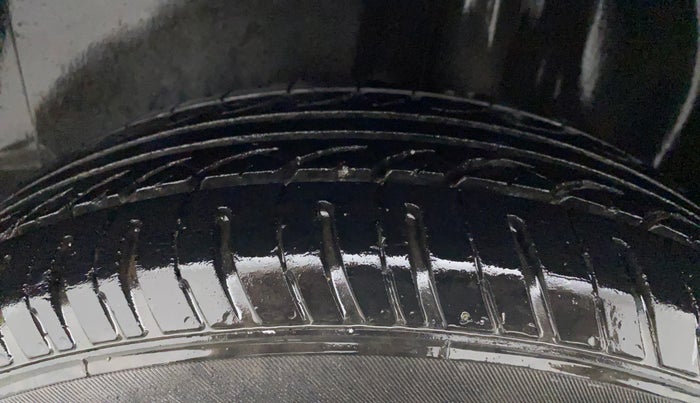 2012 Volkswagen Polo TRENDLINE 1.2L PETROL, Petrol, Manual, 84,590 km, Left Rear Tyre Tread