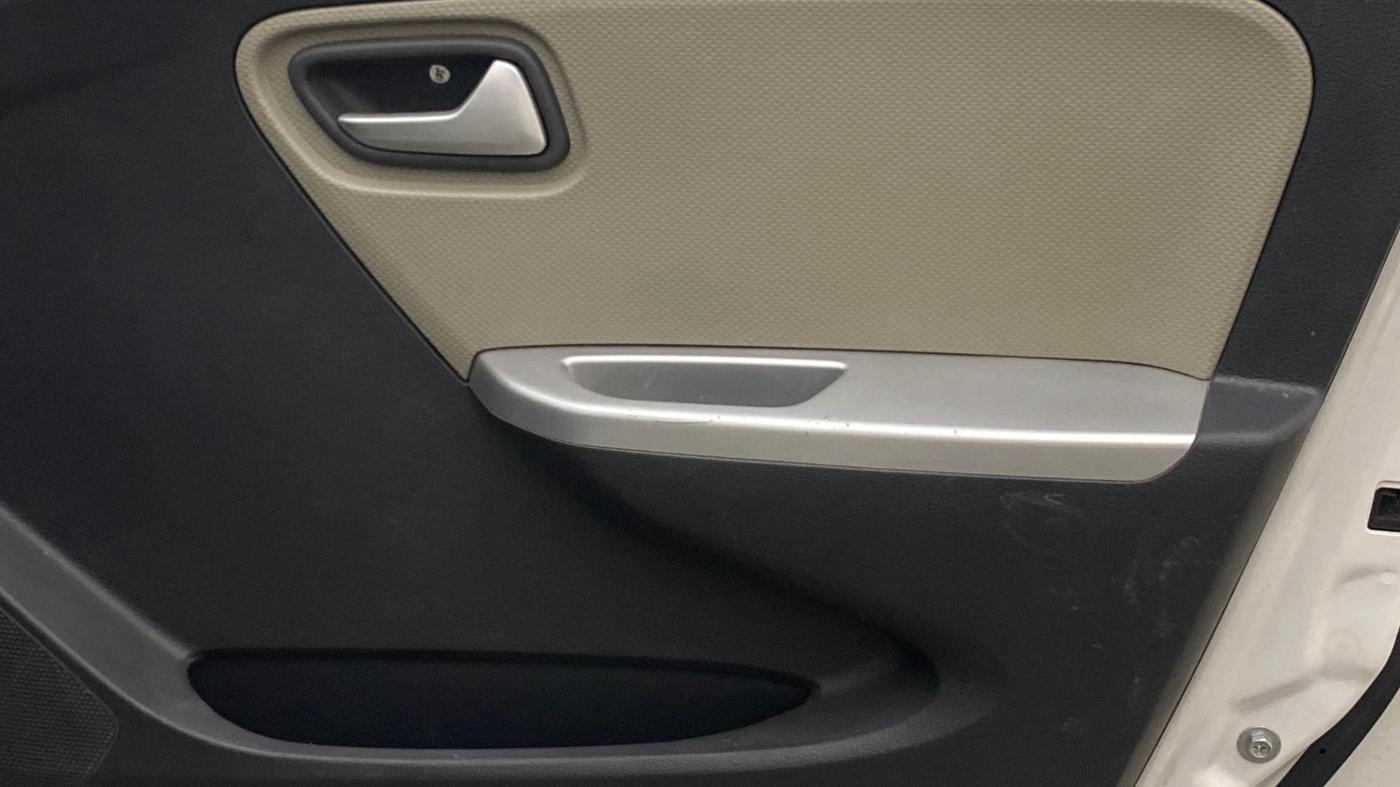2018 Maruti Alto K10 VXI (O), Petrol, Manual, 26,350 km, Driver Side Door Panels Control
