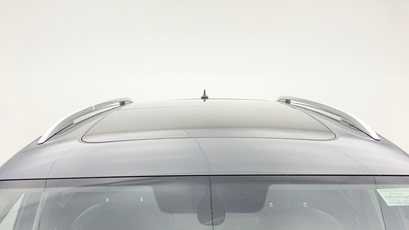 2017 Volkswagen TIGUAN HIGHLINE TDI AT, Diesel, Automatic, 1,05,693 km, Moonroof/ Sunroof