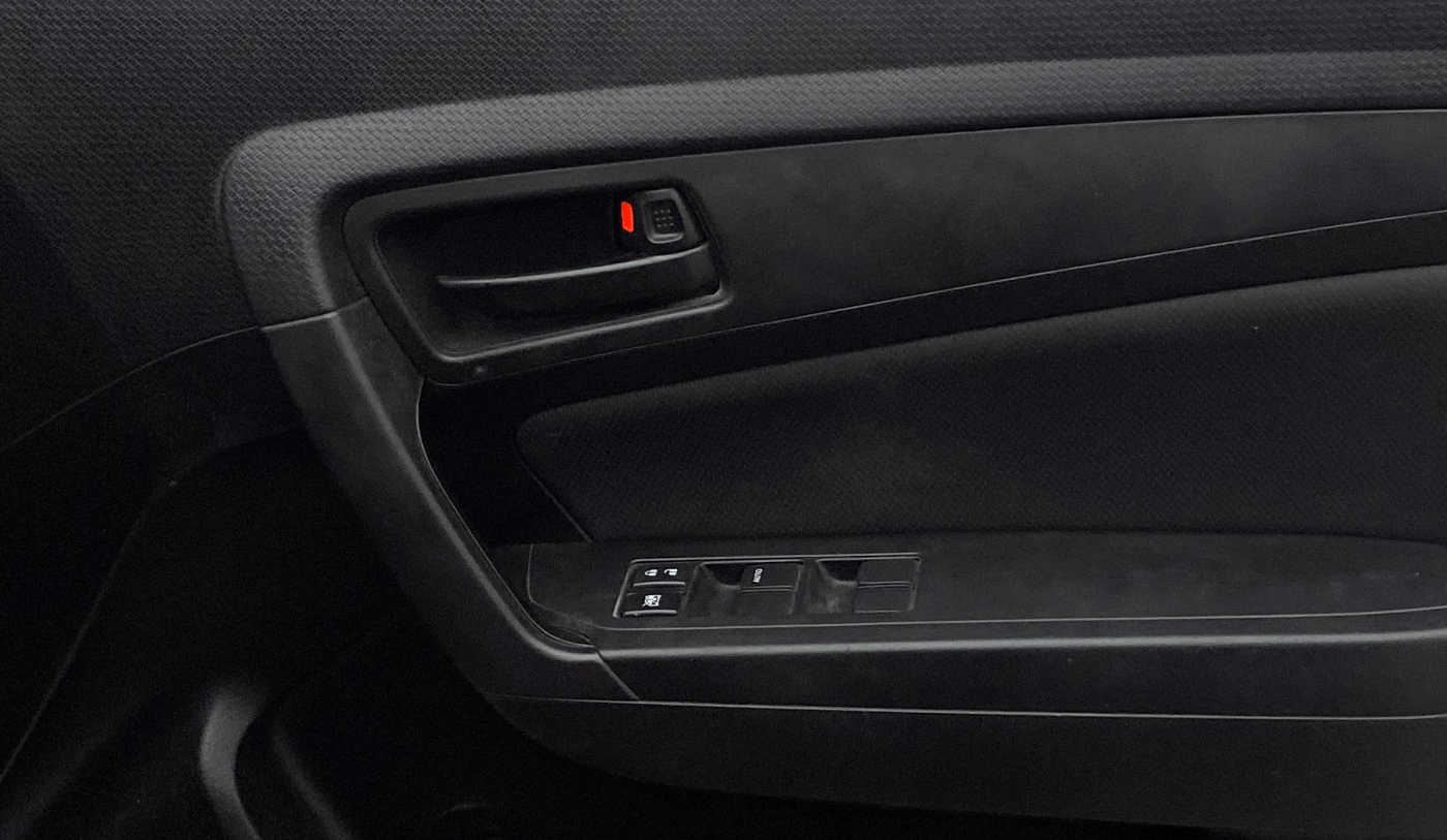 2021 Maruti Vitara Brezza VXI, Petrol, Manual, 1,13,683 km, Driver Side Door Panels Control