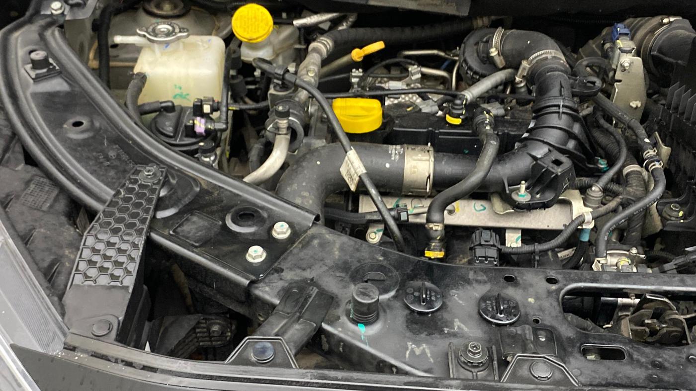 2023 Nissan MAGNITE XV PREMIUM TURBO CVT, Petrol, Automatic, 25,783 km, Engine View - Right