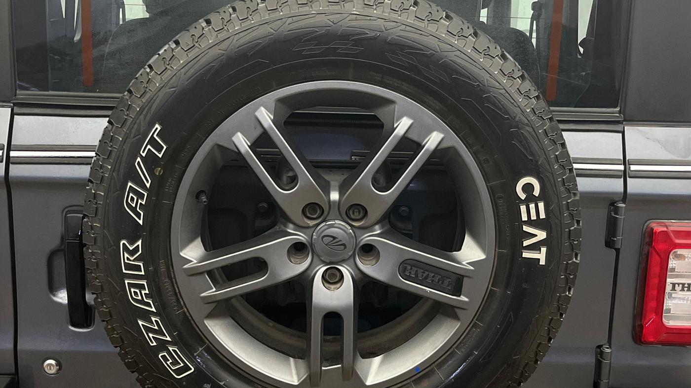 2021 Mahindra Thar LX PETROL HT 4WD AT, Petrol, Automatic, 36,638 km, Spare Tyre