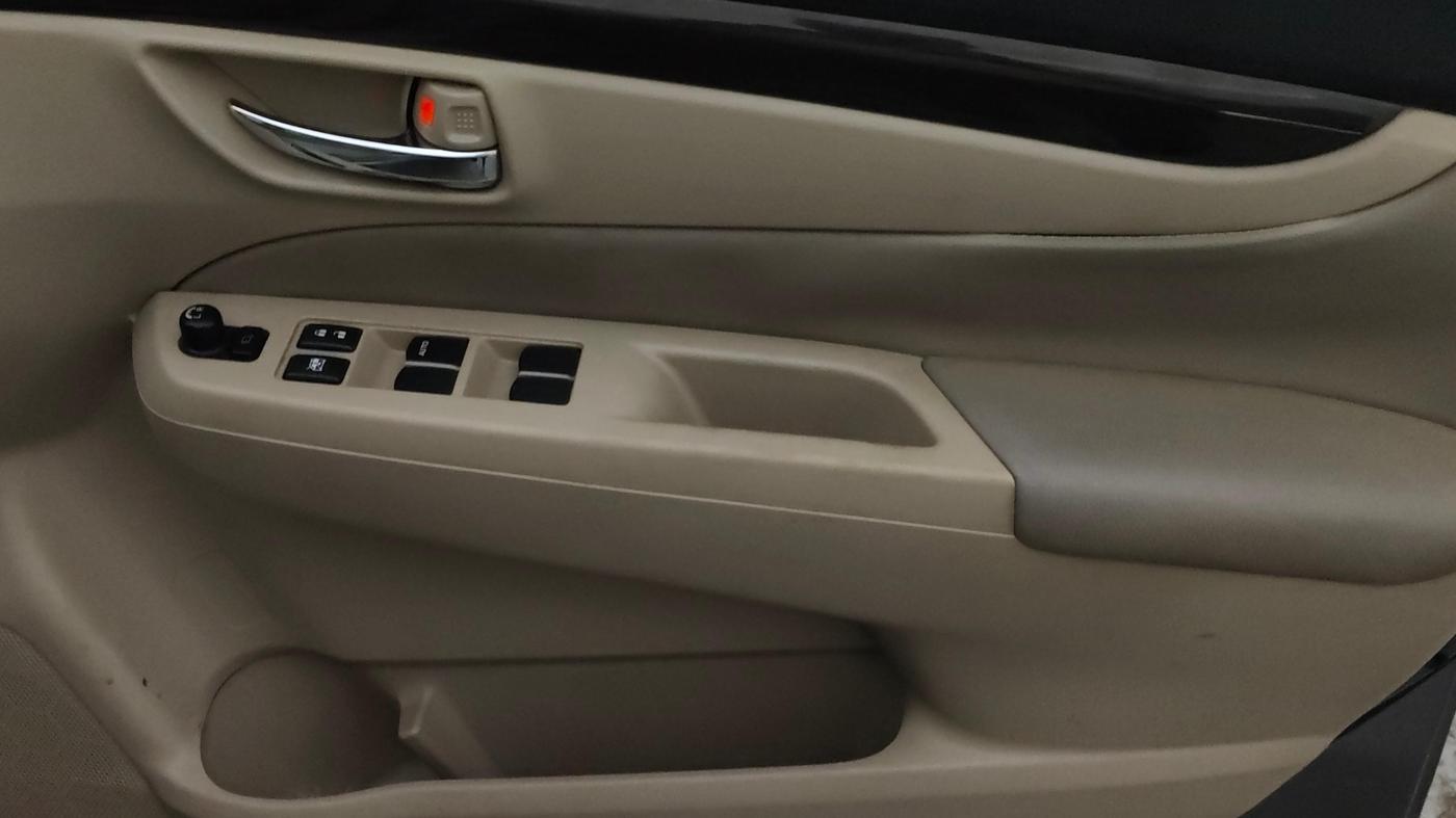 2016 Maruti Ciaz ZXI, Petrol, Manual, 46,205 km, Driver Side Door Panels Control