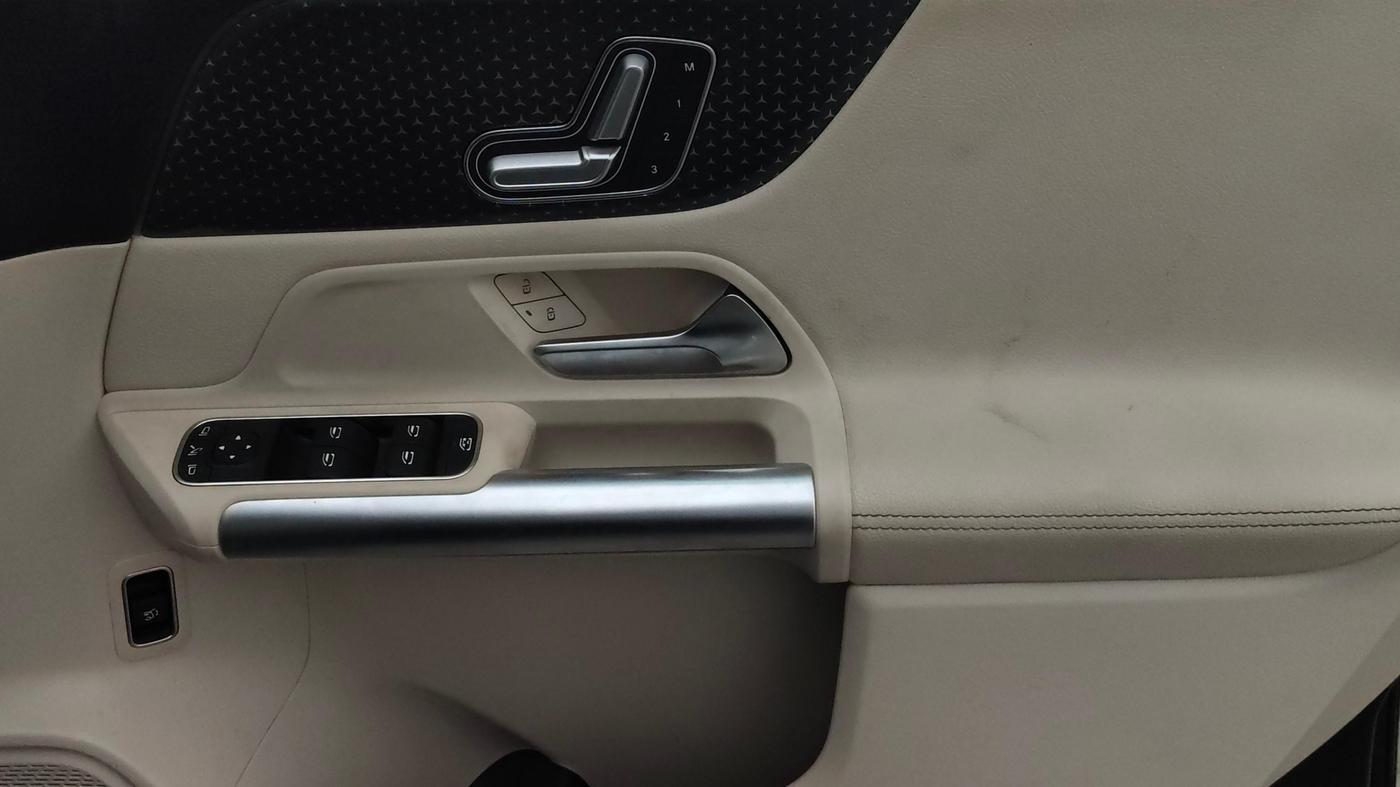 2024 Mercedes Benz GLA Class 200, Petrol, Automatic, 22,654 km, Driver Side Door Panels Control