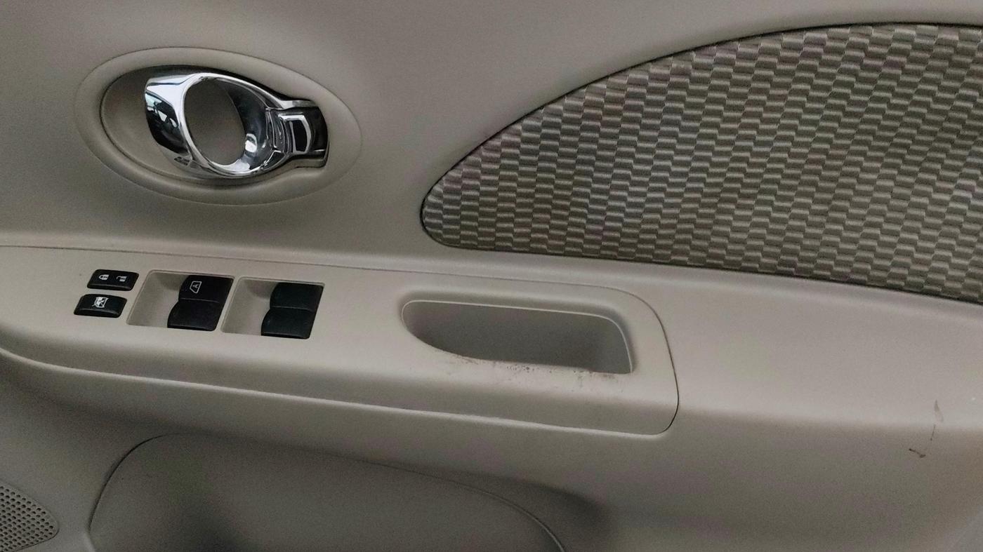 2013 Nissan Micra XL PETROL, Petrol, Manual, 1,00,152 km, Driver Side Door Panels Control