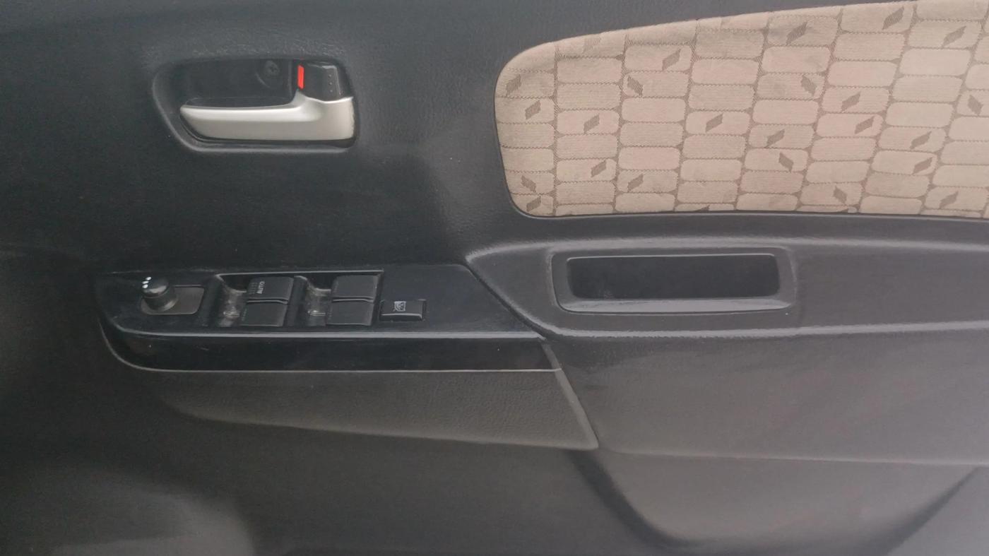 2018 Maruti Wagon R 1.0 VXI AMT, Petrol, Automatic, 43,659 km, Driver Side Door Panels Control