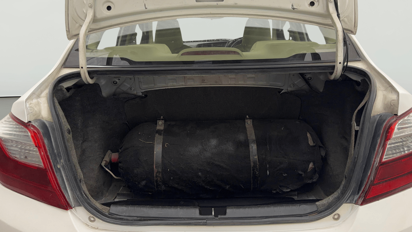 2016 Honda Amaze 1.2L I-VTEC E, CNG, Manual, 1,16,515 km, Boot Inside