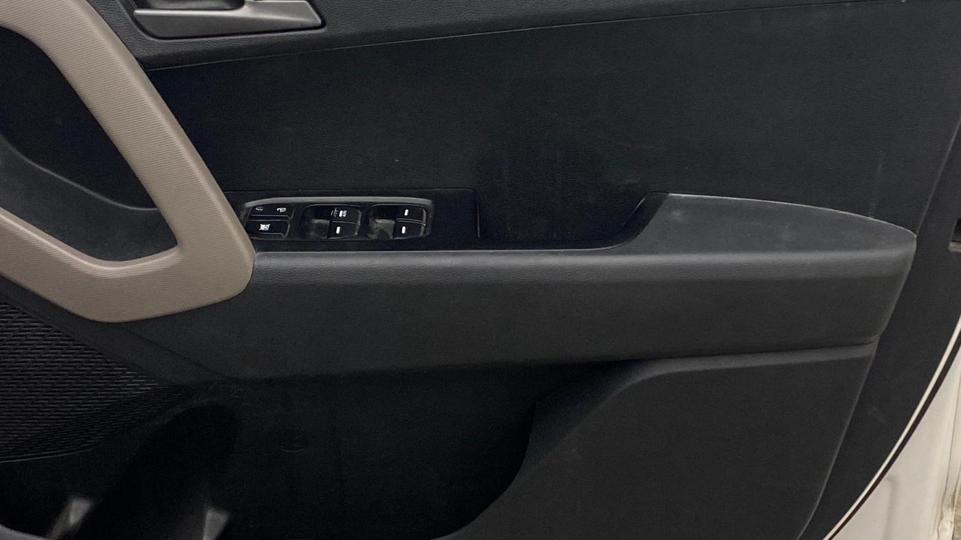 2018 Hyundai Creta SX PLUS AT 1.6 PETROL, Petrol, Automatic, 1,25,088 km, Driver Side Door Panels Control