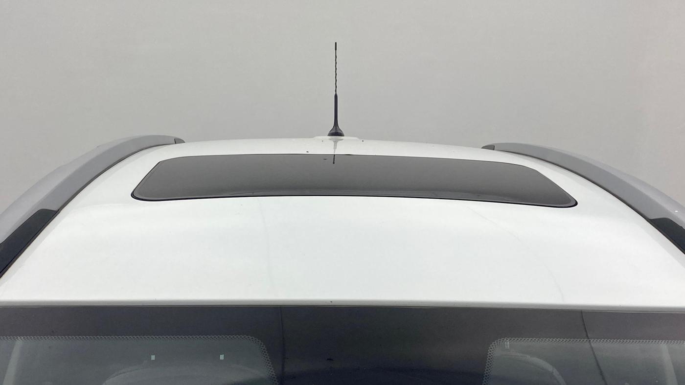 2023 Tata NEXON XMA SUNROOF PETROL, Petrol, Automatic, 98,342 km, Moonroof/ Sunroof
