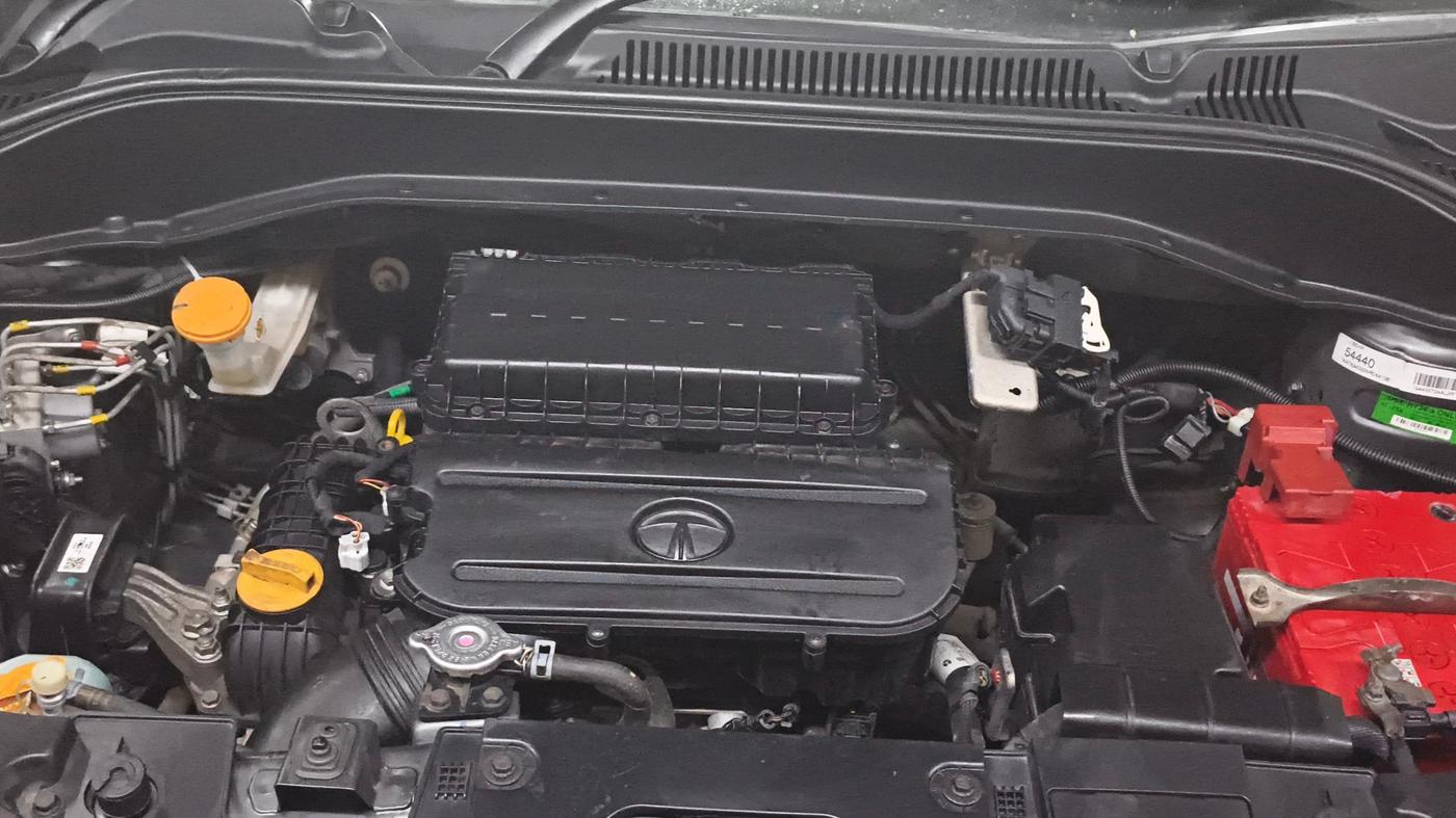 2022 Tata PUNCH ADVENTURE MT, Petrol, Manual, 58,926 km, Engine View