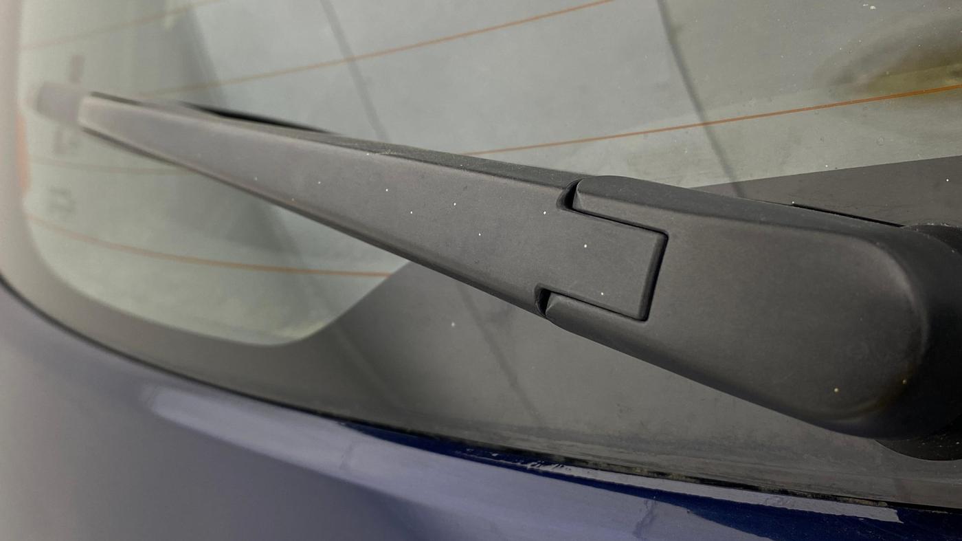 2023 Maruti FRONX ALPHA 1.0L TURBO 6 AT, Petrol, Automatic, 22,643 km, Rear Wiper