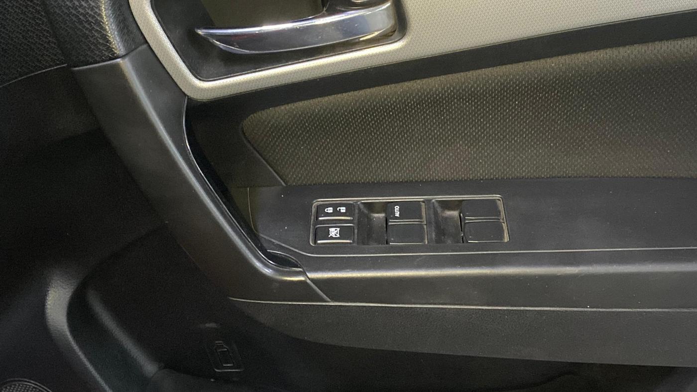 2020 Maruti Vitara Brezza ZXI PLUS DUAL TONE, Petrol, Manual, 83,804 km, Driver Side Door Panels Control