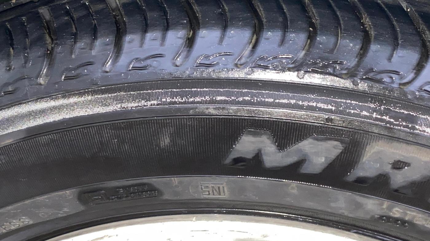 2016 Nissan Micra XV CVT, Petrol, Automatic, 1,06,211 km, Left Front Tyre Tread